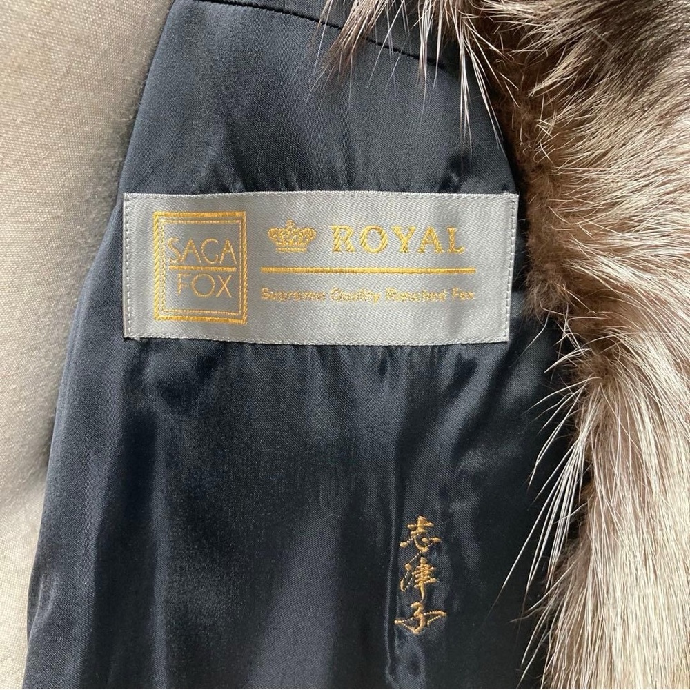 (Royal Saga Fox) Real Silver Fox Fur Coat - Picture 4 of 11